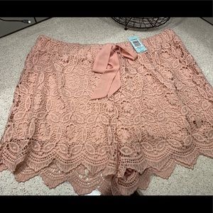 Torrid blush pink, pull-on lace shorts